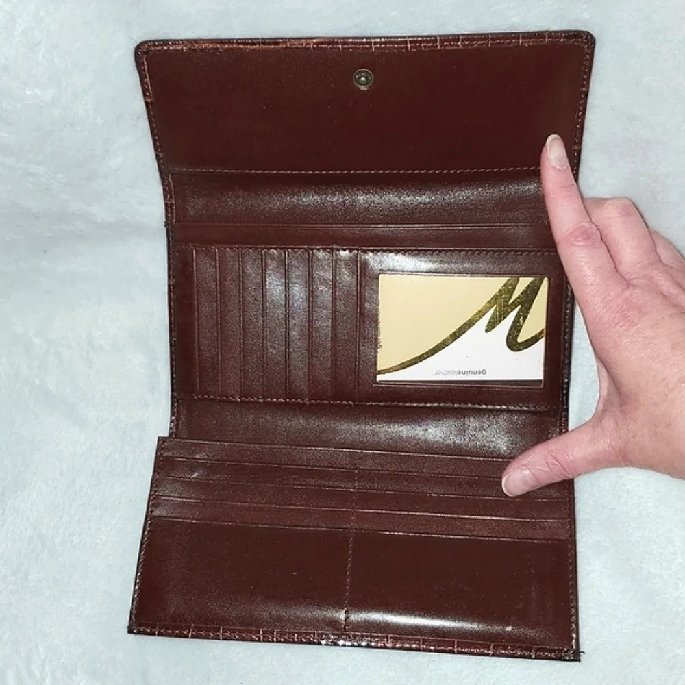 NWT Vintage Westport Collection Croc Embossed Leather Long Checkbook Wallet